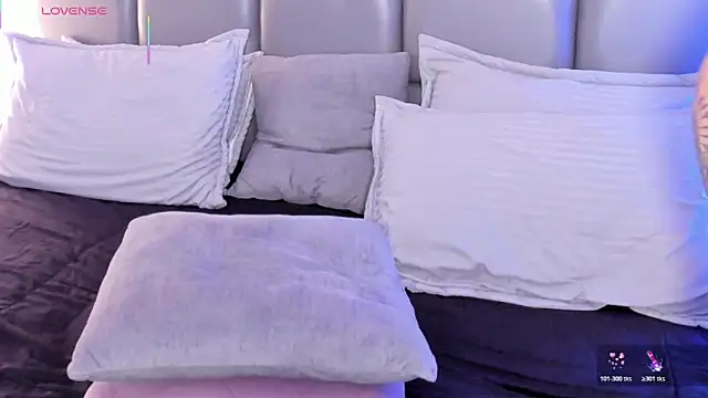 SpicySugar  online show from November 13, 2025, 7:07 pm