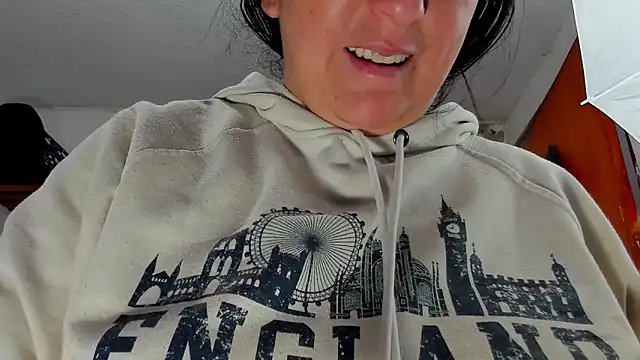 Extrem HairyPussy online show from April 21, 2026, 5:41 pm