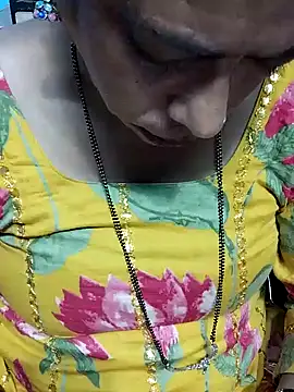 Urmila bhabhii online show from October 9, 2025, 2:50 pm