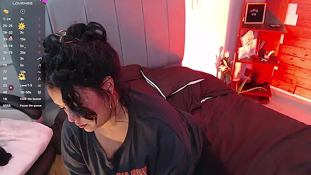 VictoriaMontero30000 online show from September 24, 2025, 2:40 am