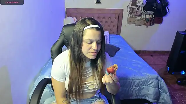 Sabrina Hall  online show from March 2, 2025, 4:39 am