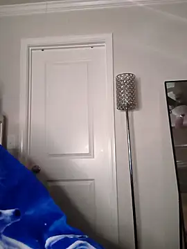 butterflybootyy online show from May 17, 2026, 8:14 am