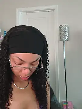 butterflybootyy online show from May 29, 2026, 1:17 pm