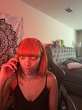 butterflybootyy online show from October 14, 2025, 3:23 pm