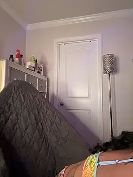 butterflybootyy online show from April 6, 2026, 7:42 am