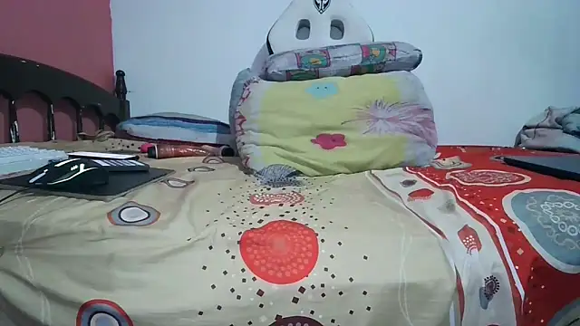 Elizabeth68 online show from September 19, 2025, 2:43 pm