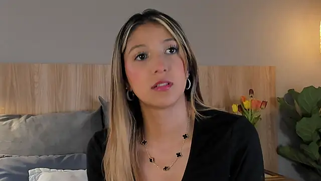 ariana rosse   online show from August 3, 2026, 1:50 pm