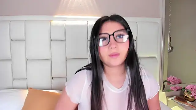 AvyMilton online show from January 10, 2026, 11:27 am