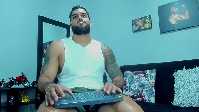 SamirHazard97 online show from February 21, 2025, 2:39 am