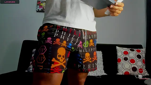 SamirHazard97 online show from March 1, 2025, 1:43 am