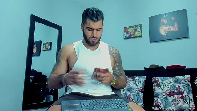 SamirHazard97 online show from September 18, 2025, 9:18 pm