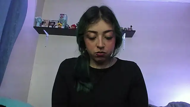 Snapshot of turolita_ chatting on July 8, 2026, 8:59 am turolita online show from July 8, 2026, 8:59 am