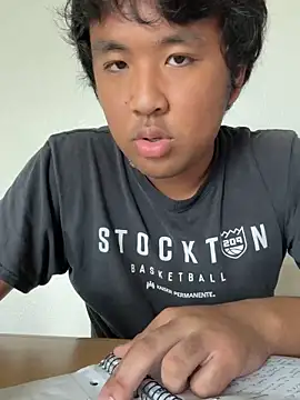 Snapshot of bigasianloads25 chatting on March 17, 2025, 10:08 pm bigasianloads25 online show from March 17, 2025, 10:08 pm