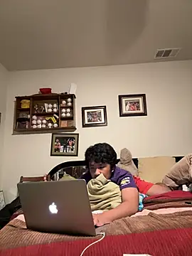 Snapshot of bigasianloads25 chatting on March 22, 2025, 5:39 am bigasianloads25 online show from March 22, 2025, 5:39 am