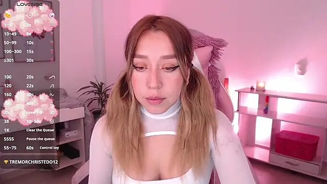 Dahlia  espresso online show from October 17, 2025, 6:32 pm