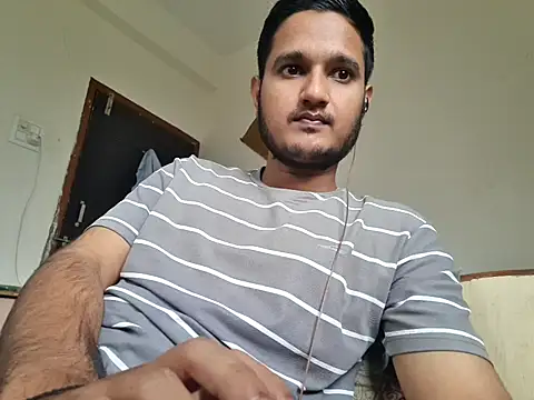 Snapshot of Jonrobinso chatting on September 18, 2025, 4:59 am Jonrobinso online show from September 18, 2025, 4:59 am