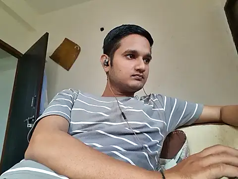 Snapshot of Jonrobinso chatting on October 8, 2025, 4:14 am Jonrobinso online show from October 8, 2025, 4:14 am