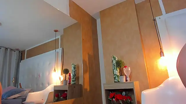  evamilf  online show from February 7, 2026, 12:13 pm