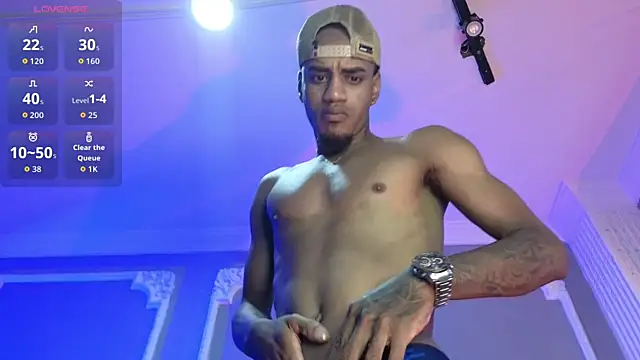 AaronCruz  online show from September 13, 2025, 1:11 pm