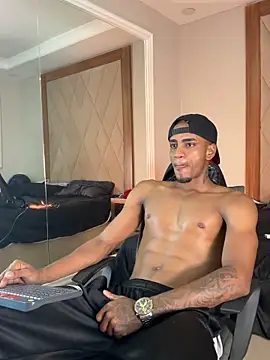 AaronCruz  online show from March 21, 2026, 10:09 am