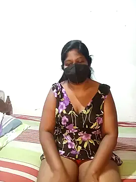 Aroma Sl online show from November 18, 2025, 1:10 am