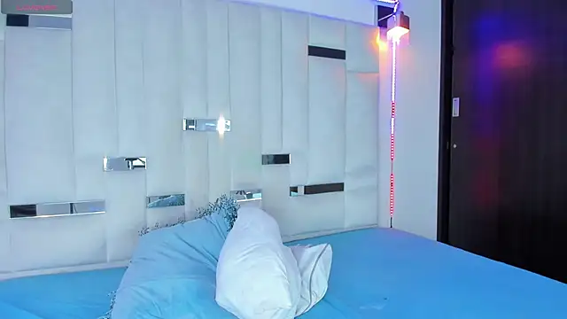 Jacoob19  online show from November 13, 2025, 12:53 pm