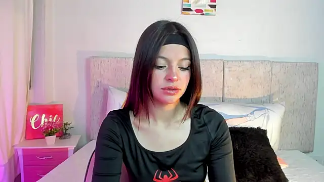 LucyEvans  online show from September 10, 2025, 3:16 am