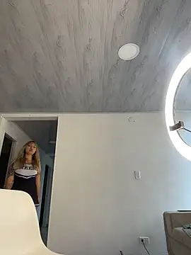 amanda-medrano1 online show from February 13, 2026, 2:50 pm