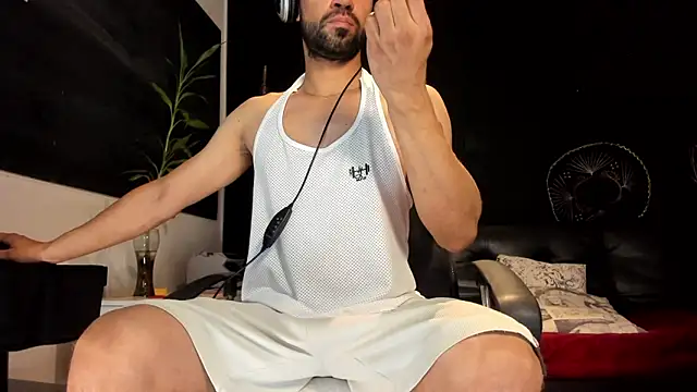 alessandro wye online show from November 4, 2025, 6:50 am