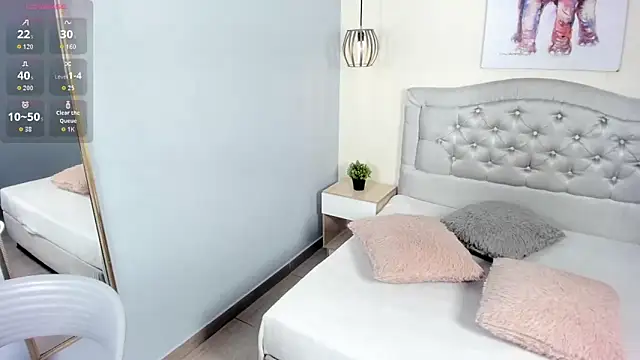 escarleth   online show from April 9, 2026, 11:49 am