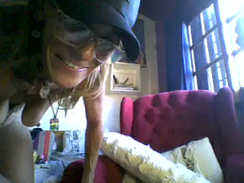 Snapshot of sabinytahot chatting on December 3, 2024, 8:55 pm sabinytahot online show from December 3, 2024, 8:55 pm