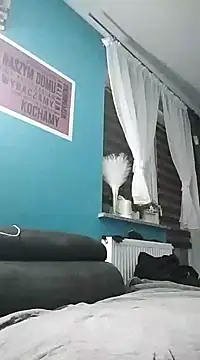 wariacik0024 online show from February 20, 2025, 9:42 pm