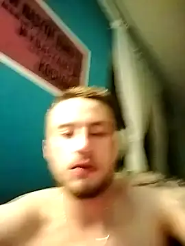 wariacik0024 online show from February 13, 2025, 2:01 am