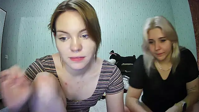 Snapshot of ChrisGirls chatting on February 22, 2025, 6:41 pm ChrisGirls online show from February 22, 2025, 6:41 pm