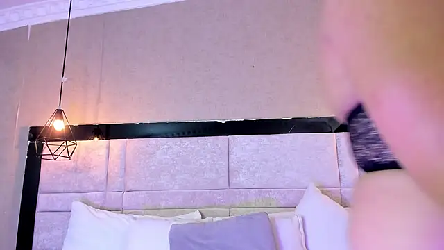 kimCosseyy online show from November 5, 2025, 2:58 am