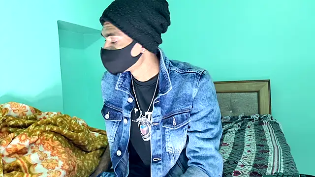 Snapshot of Habibi_big_b chatting on February 21, 2026, 4:14 am Habibi big b online show from February 21, 2026, 4:14 am