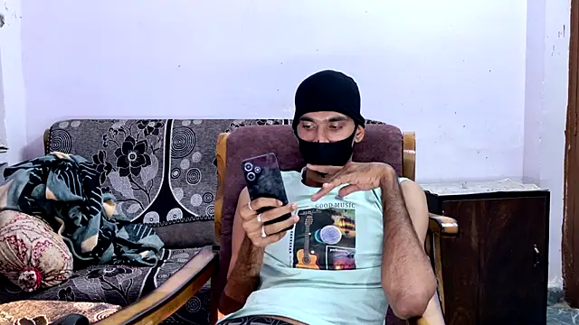 Snapshot of Habibi_big_b chatting on March 14, 2026, 11:38 am Habibi big b online show from March 14, 2026, 11:38 am