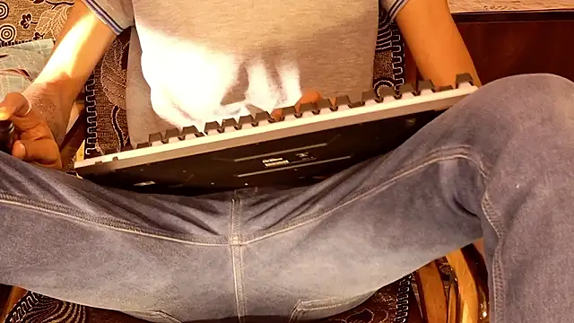 Snapshot of Habibi_big_b chatting on March 11, 2026, 11:48 am Habibi big b online show from March 11, 2026, 11:48 am