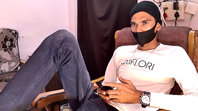 Snapshot of Habibi_big_b chatting on March 12, 2026, 9:13 am Habibi big b online show from March 12, 2026, 9:13 am