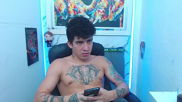 targuerian22 online show from November 6, 2025, 6:28 am