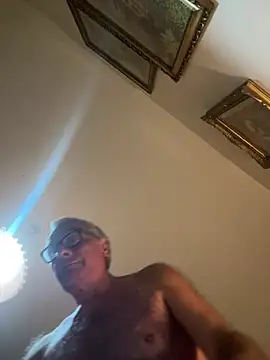 4n4l1zz4m1 online show from March 2, 2025, 9:30 pm