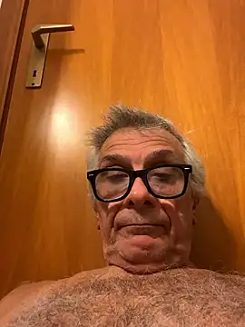 4n4l1zz4m1 online show from January 18, 2026, 12:58 am