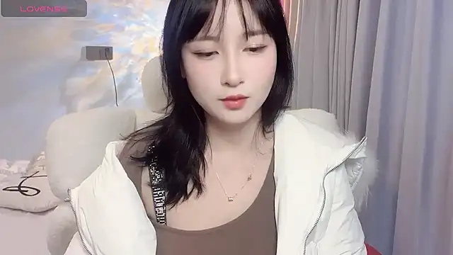 Urly S online show from December 25, 2024, 6:41 am