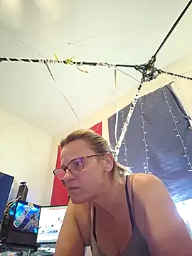 lit702 online show from October 29, 2025, 10:20 pm