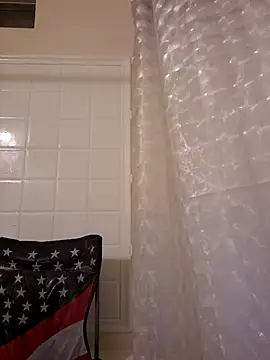 Snapshot of lit702 chatting on January 16, 2026, 10:41 am lit702 online show from January 16, 2026, 10:41 am