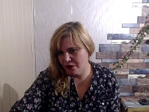 DaniellaKiss online show from September 11, 2025, 8:20 pm