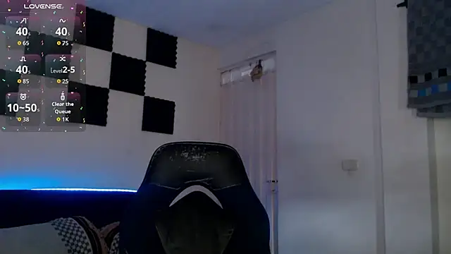 bryamado69 online show from October 27, 2025, 9:27 pm