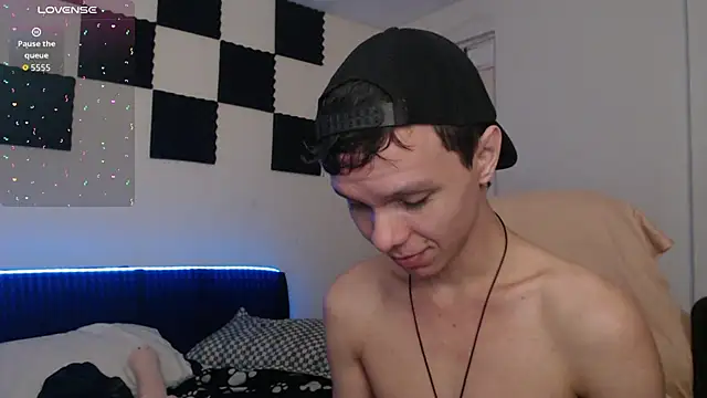 bryamado69 online show from November 27, 2025, 10:27 am