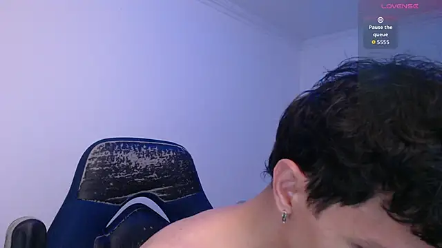 bryamado69 online show from March 26, 2026, 7:39 am