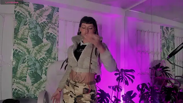  sharlotte777 online show from February 11, 2026, 1:00 pm